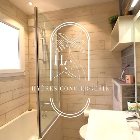 Duplex Au Coeur Du Port D'hyeres- Plages Parking By Hc Daire *